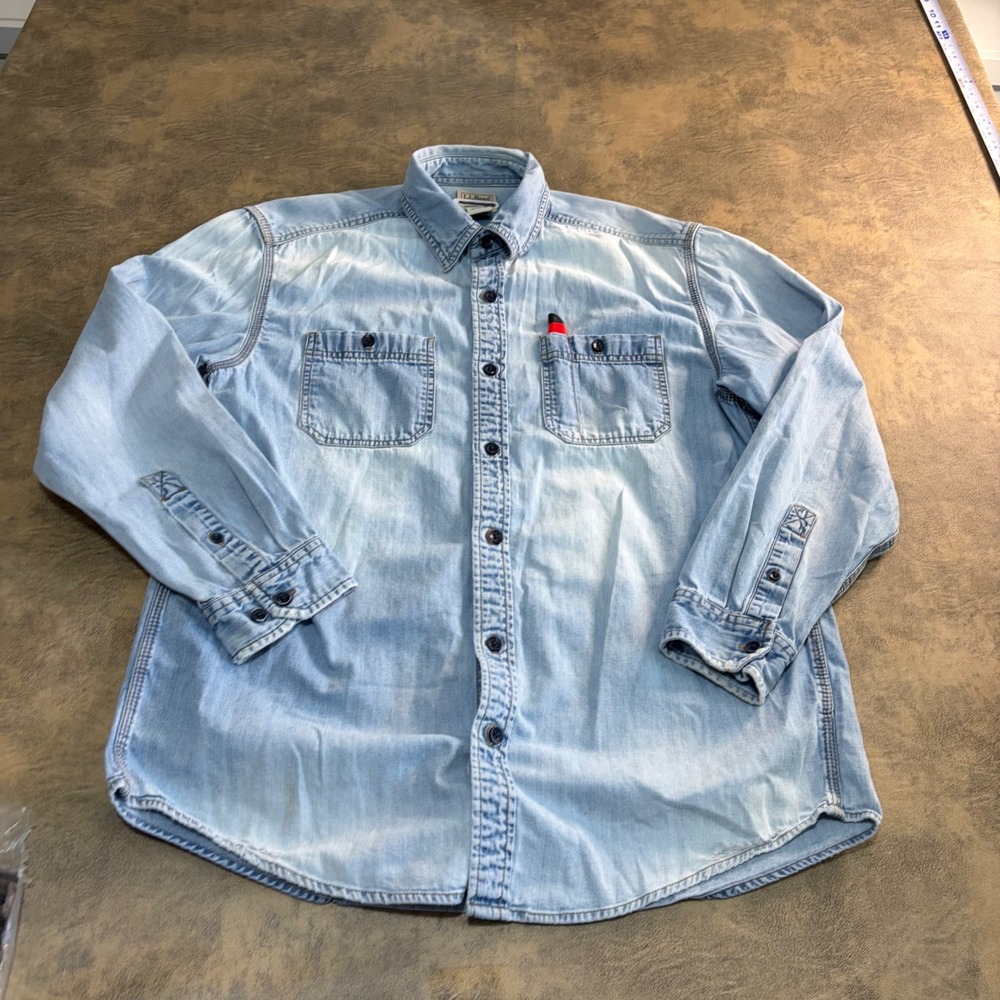 L.L. Bean Denim Shirt Mens Medium M Blue Light Wash Traditional Fit 505638